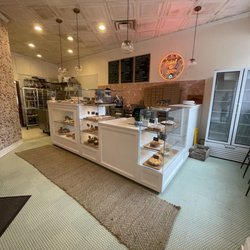 350° Bakery - Counter display & where you place your order