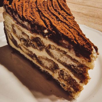 Cheesecake Heaven - Tiramisu Cheesecake - Cafes Near Me - Hamburg, HH