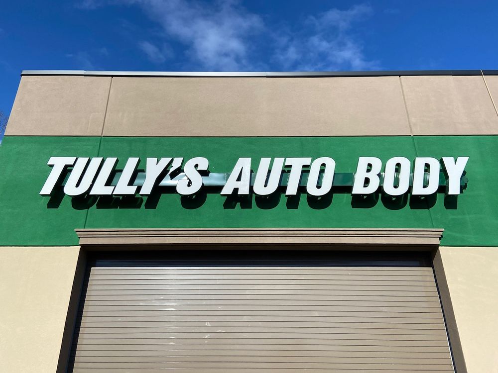 TULLY’S AUTO BODY & TOWING Updated September 2024 19 Reviews 136