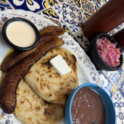El Torito Pupuseria - So good