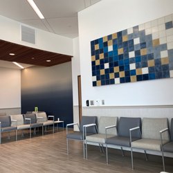 Claudio Lencinas, MD - Waiting to be called