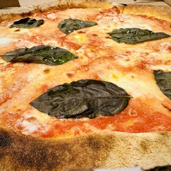 etta - Bucktown - Margherita - Pizza Near Me - Chicago, Illinois etta - Bucktown - Margherita - Pizza Near Me - Chicago, Illinois