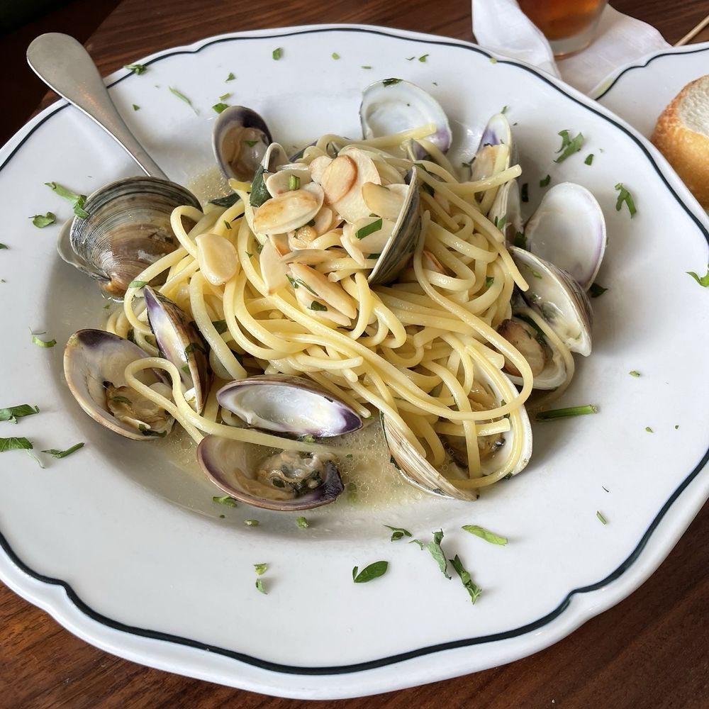 Lynora's - Clams - Italian Near Me - Palm City, Florida Lynora's - Clams - Italian Near Me - Palm City, Florida