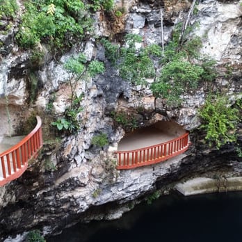 Cenote Ik Kil - Landmarks & Historical Buildings Near Me - Tinum, YUC