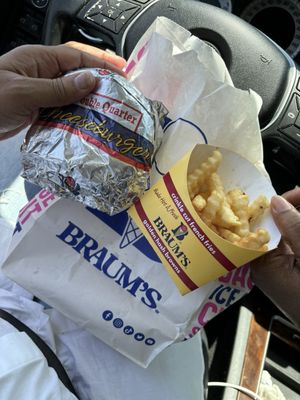 Braum's Ice Cream & Dairy Store by null