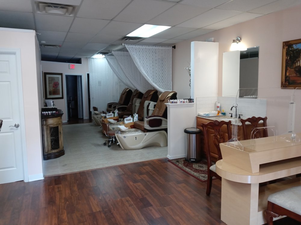 PARADISE NAIL & SPA Updated October 2024 21 Photos 23 West Butler