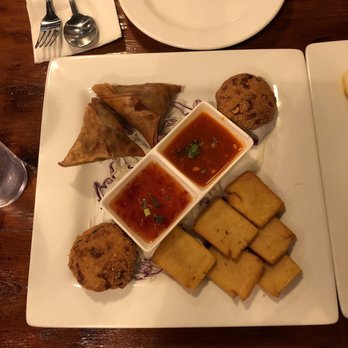 Dagon - Appetizer sampler - Burmese Near Me - Honolulu, Hawaii