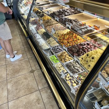 Freed's Bakery - All the treats - Bakeries Near Me - Las Vegas, Nevada