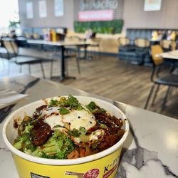 K-Pocha - Bibimbap with beef bulgogi