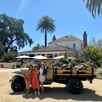 Nickel & Nickel - Wineries Near Me - Oakville, California
