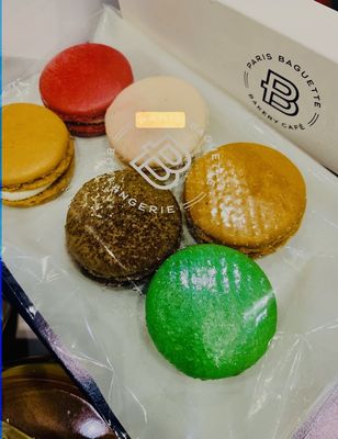 Paris Baguette by null