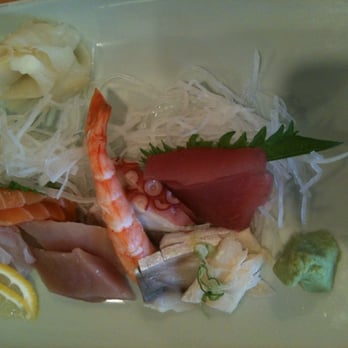 Ariake - Sashimi combo A - is totally not worth $15! - Japanese Near Me - San Francisco, California