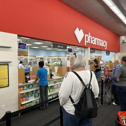 So irritating. I am 5th in line & they have 1 person checking out CUSTOMERS. 5 techs working in the back. So irritating. I am 5th in line & they have 1 person checking out CUSTOMERS. 5 techs working in the back.