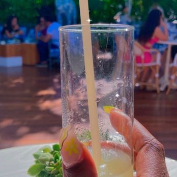 Dior Cafe - Lemonade - Coffee & Tea Near Me - Miami, Florida