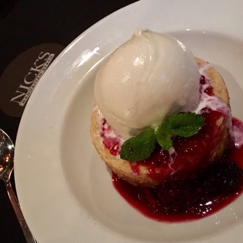 Nick's Manhattan Beach - Butter cake - American Near Me - Manhattan Beach, California