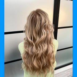 What's New Salon & Barber - Beautiful vanilla blonde!!