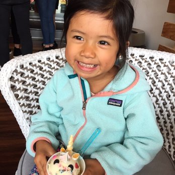 Eli's Ark - Her unicorn gelato - Gelato Near Me - Chicago, Illinois