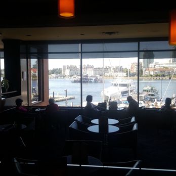 Blue Crab Seafood House - 5 star view - Seafood Near Me - Victoria, British Columbia