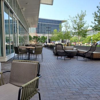 Hyatt Regency McCormick Place - Patio area - Hotels Near Me - Chicago, Illinois Hyatt Regency McCormick Place - Patio area - Hotels Near Me - Chicago, Illinois