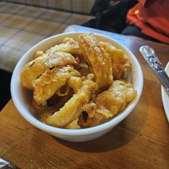 Pat Cohan's Bar - Restrauant made, hand battered onion rings. Excellent! - Pubs Near Me - Cong, Missouri
