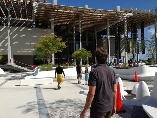 Pérez Art Museum Miami by null Pérez Art Museum Miami by null