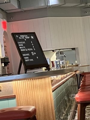 Stretch Pizza by null