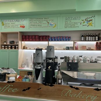 Gelatoville - Counter - Gelato Near Me - New York, New York