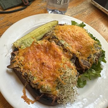 Hobnob Corner - Open Faced Vegetarian - American Near Me - Nashville, Indiana