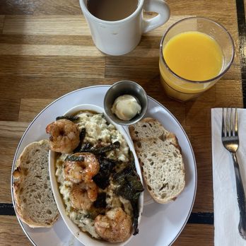 The Breakfast Bar - Shrimp & Grits part II - Breakfast & Brunch Near Me - Long Beach, California