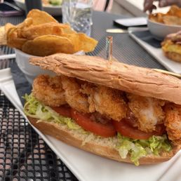 Shrimp po boy