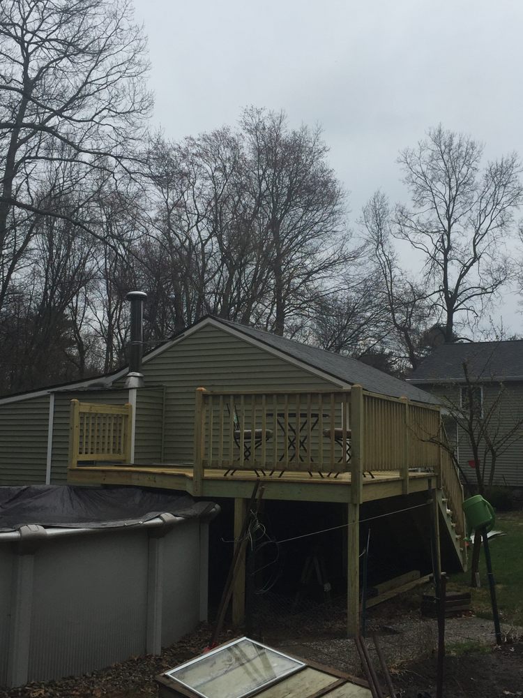 Slide of Hardacre’s Handyman service