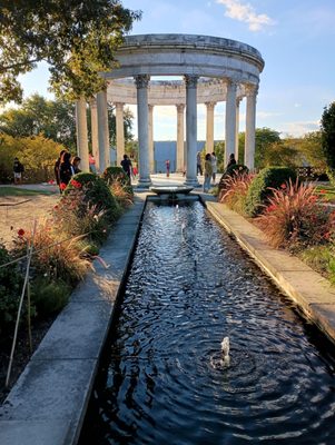 Untermyer Gardens by null