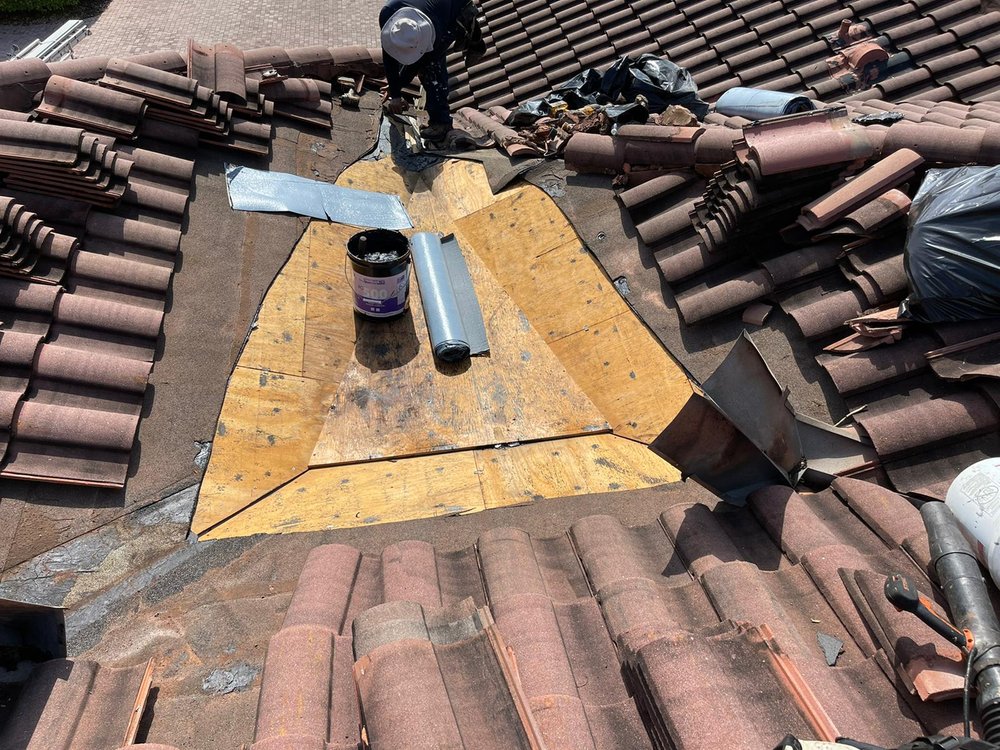 Slide of S & R Roofing Services LLC