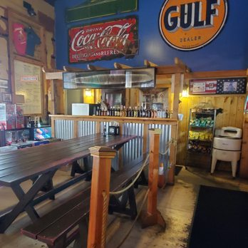 Harmon's Barbecue - Main dining area - Barbeque Near Me - Cibolo, Texas Harmon's Barbecue - Main dining area - Barbeque Near Me - Cibolo, Texas