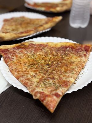 Pizza by Yandys (New York and detroit style pizza) by null