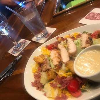 Outback Steakhouse - Steakhouses Near Me - Edgewater, New Jersey
