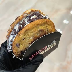 Cookie ice cream sandwich!