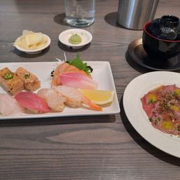 Edomae select set and wagyu sukiyaki Edomae select set and wagyu sukiyaki