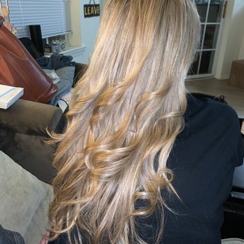 R Salon - Fabulous color! Thanks Farrah! - Hair Salons Near Me - Edgewater, New Jersey