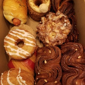 Cremcrittos - Cronuts, honey ginger babka, kolache, raspberry croissant, apple fritter - Bakeries Near Me - McKinney, Texas Cremcrittos - Cronuts, honey ginger babka, kolache, raspberry croissant, apple fritter - Bakeries Near Me - McKinney, Texas