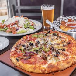 Double D's Sourdough Pizzeria & Taphouse