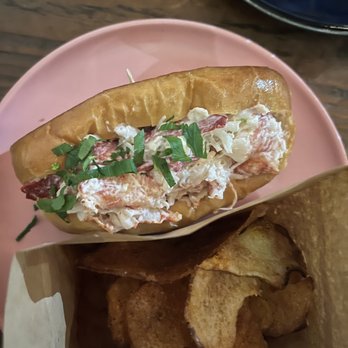 Macondray - Lobster Roll - Old Bay Potato Chips - Cocktail Bars Near Me - San Francisco, California Macondray - Lobster Roll - Old Bay Potato Chips - Cocktail Bars Near Me - San Francisco, California