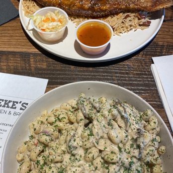 Zeke's Kitchen & Bar - Red Snapper and Rasta Pasta - New American Near Me - Smyrna, Georgia