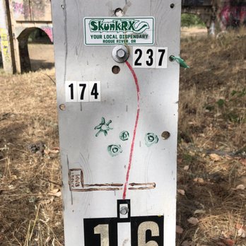 Tom Pearce Park - 16 hole short tee - Parks Near Me - Grants Pass, Oregon Tom Pearce Park - 16 hole short tee - Parks Near Me - Grants Pass, Oregon