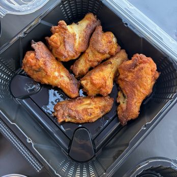 Mr Moto Pizza - The Square - bbq 6 Piece Wings (@justjewelvibes) - Pizza Near Me - Irvine, California Mr Moto Pizza - The Square - bbq 6 Piece Wings (@justjewelvibes) - Pizza Near Me - Irvine, California