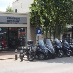 République Scooter - République Scooter, à Saint-Cloud.