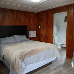Riverside Motel