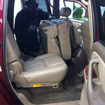 Chil's Mobile Detail - Chili hard at work! - Auto Detailing Near Me - Renton, Washington Chil's Mobile Detail - Chili hard at work! - Auto Detailing Near Me - Renton, Washington