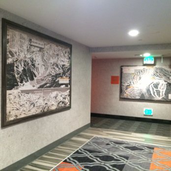 Whitney Peak Hotel Reno, Tapestry Collection by Hilton - Hallway to rooms from elevator - Hotels Near Me - Reno, Nevada Whitney Peak Hotel Reno, Tapestry Collection by Hilton - Hallway to rooms from elevator - Hotels Near Me - Reno, Nevada