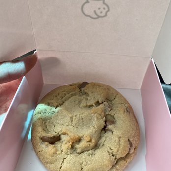 Crumbl - Henderson - Chocolate chip - Bakeries Near Me - Henderson, Nevada Crumbl - Henderson - Chocolate chip - Bakeries Near Me - Henderson, Nevada
